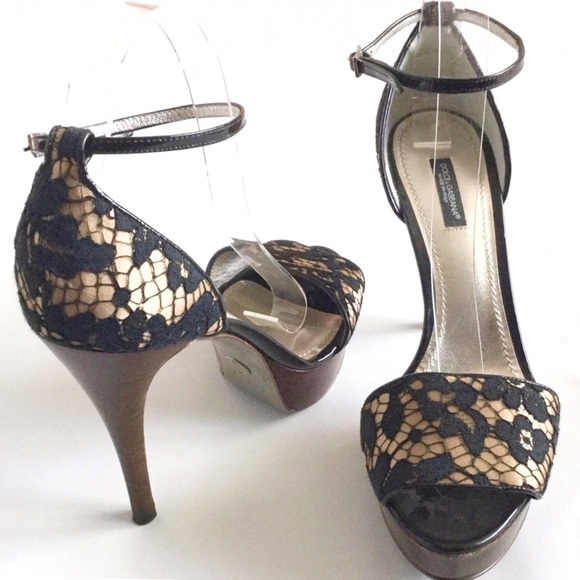 Dolce & Gabbana Shoes - HOST PICK Dolce & Gabbana Lace Platform Sandals